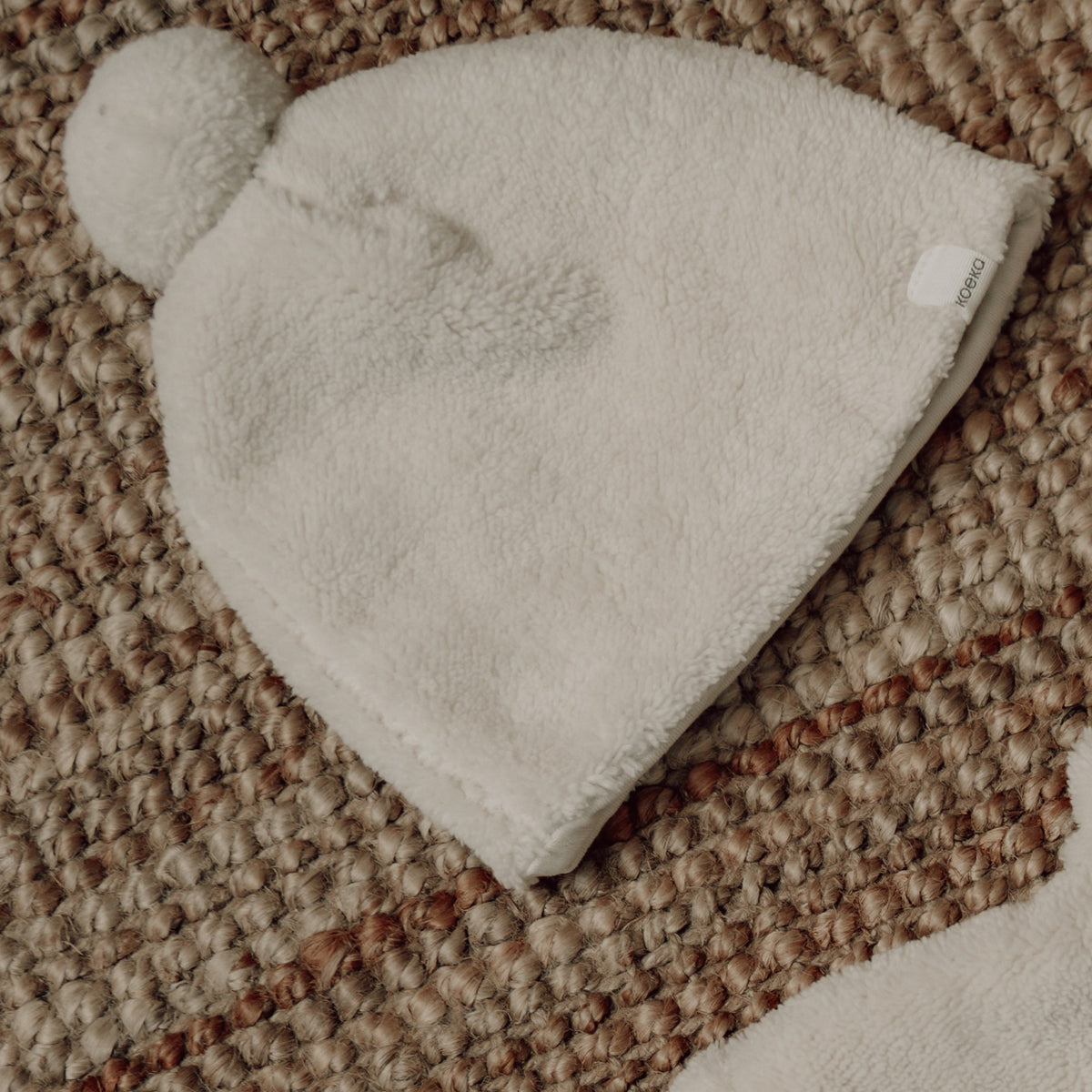 Babymutsje teddy Malmö pebble - S
