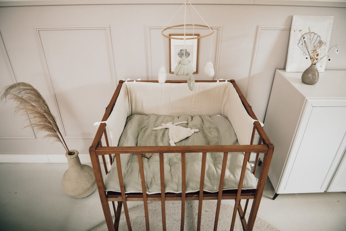 Play pen - / Cot bumper Faro warm white